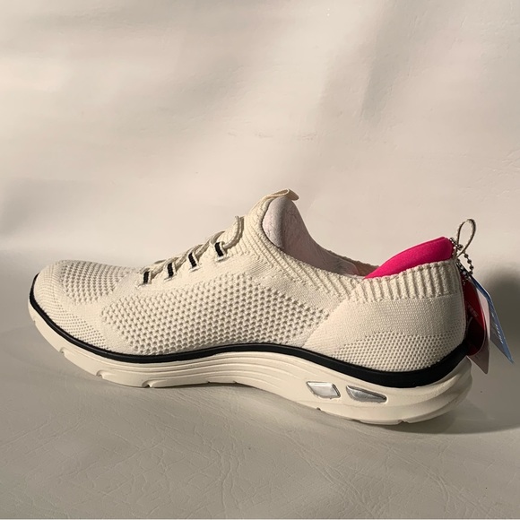 New SKECHERS Women’s Relaxed Fit Air-Cooled MEMORY FOAM Size 9 - Picture 2 of 16